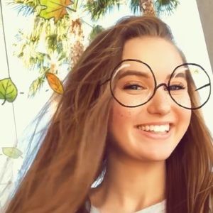 Meet your Posher, Mady